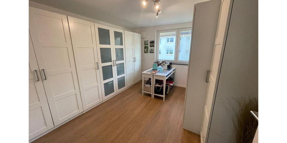 Etagenwohnung Nordheim - 4.5 Zimmer, 100 m&sup2;, 1.100&euro; | Angebot:25881355