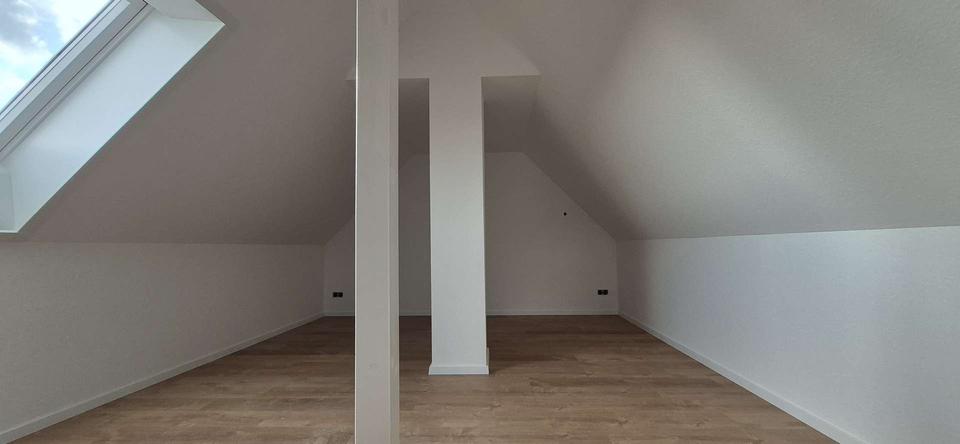 Dachgeschoßwohnung Vaihingen an der Enz - 3 Zimmer, 96 m&sup2;, 1.200&euro; | Angebot:23010506