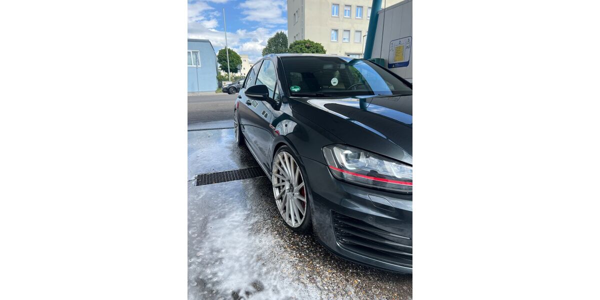 VW Golf 131.000 km 18.900 &euro; Hessigheim 74394