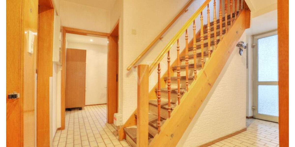 Einfamilienhaus Heilbronn / Neckargartach Neckargartach - 6 Zimmer, 102 m&sup2;, 345.000&euro; | Angebot:25674974