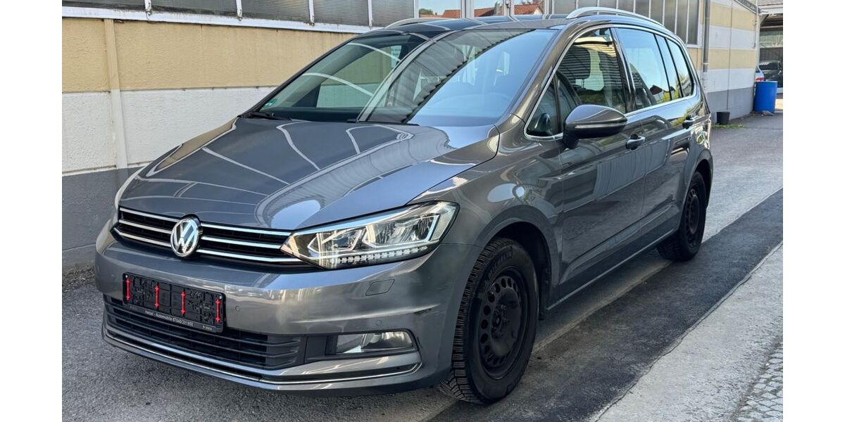 VW Touran 142.357 km 11.980 &euro; Oberderdingen 75038