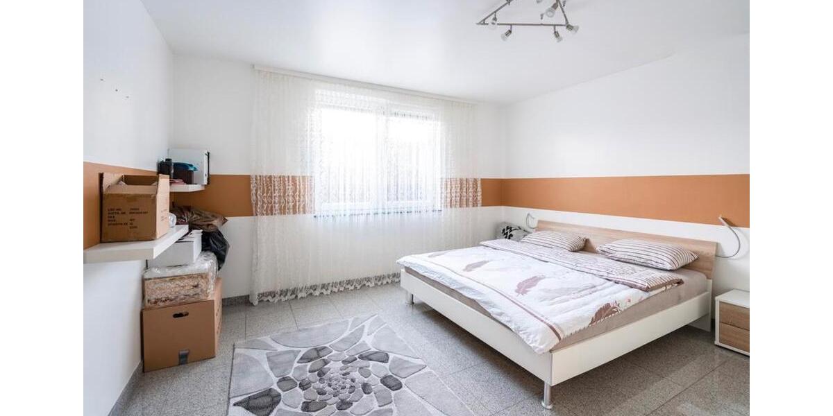 Einfamilienhaus Schwaigern - 6 Zimmer, 180 m&sup2;, 590.000&euro; | Angebot:24534865