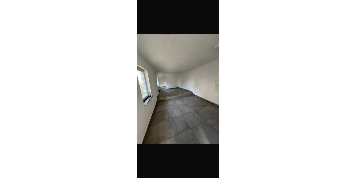 Etagenwohnung Sandhausen - 2 Zimmer, 55 m&sup2;, 1.000&euro; | Angebot:25658005