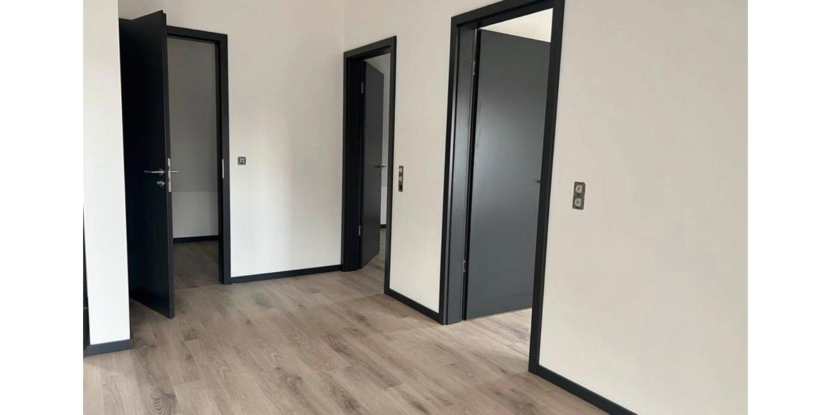 Dachgeschoßwohnung Sulzfeld - 3 Zimmer, 82 m&sup2;, 1.100&euro; | Angebot:26364846