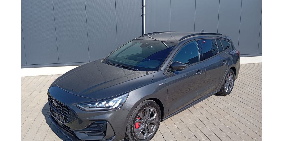 Ford Focus 16.000 km 28.900 &euro; Walzbachtal 75045