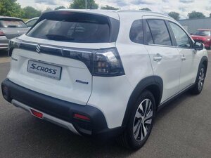 Suzuki SX4 S-Cross 1.4 Boosterjet Hybrid Allgrip Comfort+ 19.220 km 29.930 &euro; Obrigheim-Asbach 74847