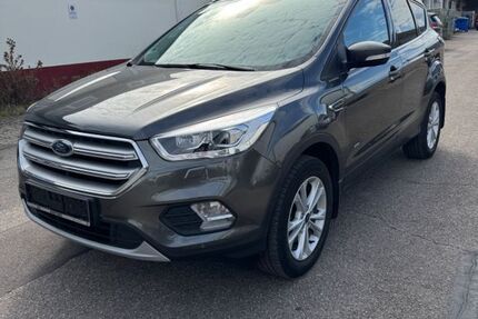 Ford Kuga 58.789 km 13.999 &euro; Ubstadt-Weiher 76698