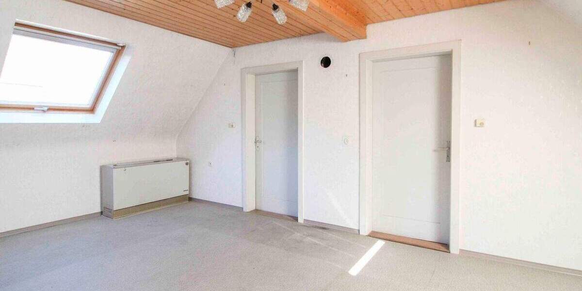 Einfamilienhaus Mühlacker Dürrmenz - 6 Zimmer, 115 m&sup2;, 175.000&euro; | Angebot:25652094