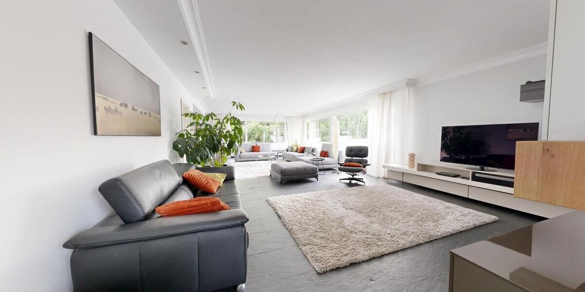 Exklusives, großes Einfamilienhaus in guter und ruhiger Ortsrand-Lage - Einfamilienhaus Eisingen | Angebot:22457254