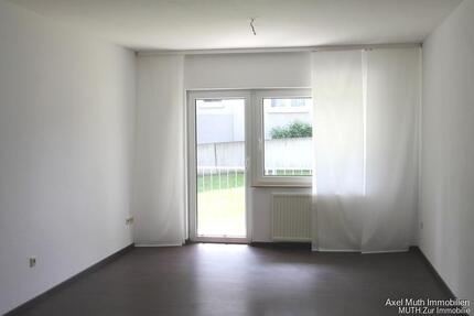 Wohnung Sulzfeld - 3 Zimmer, 71 m&sup2;, 800&euro; | Angebot:26563798