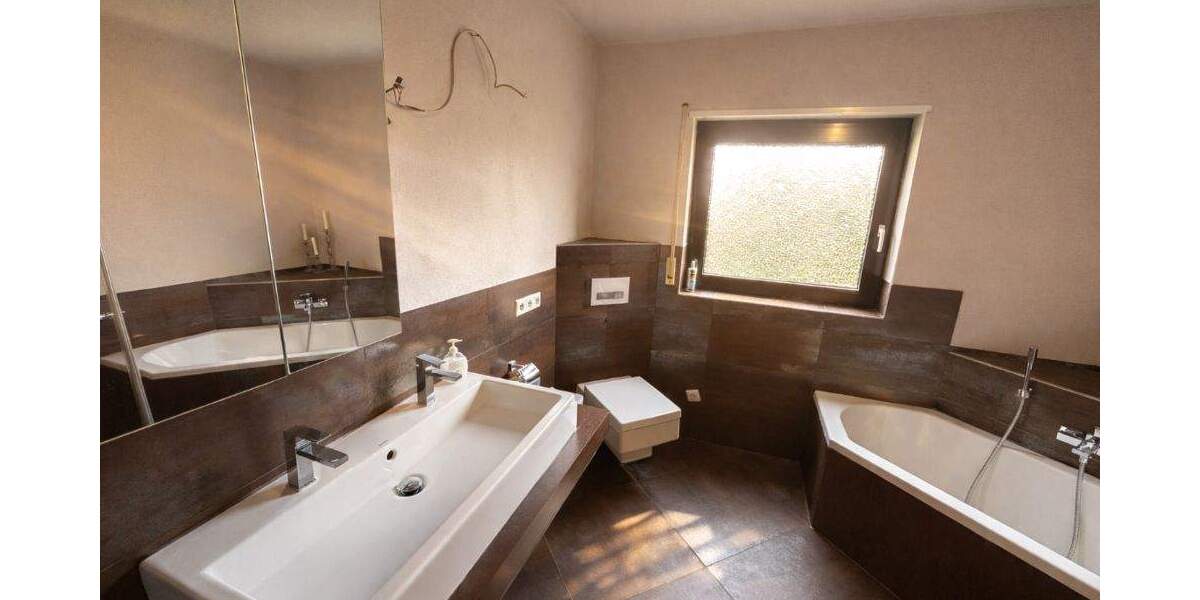 Einfamilienhaus Sinsheim / Hasselbach Hasselbach - 7 Zimmer, 266 m&sup2;, 479.000&euro; | Angebot:25693243