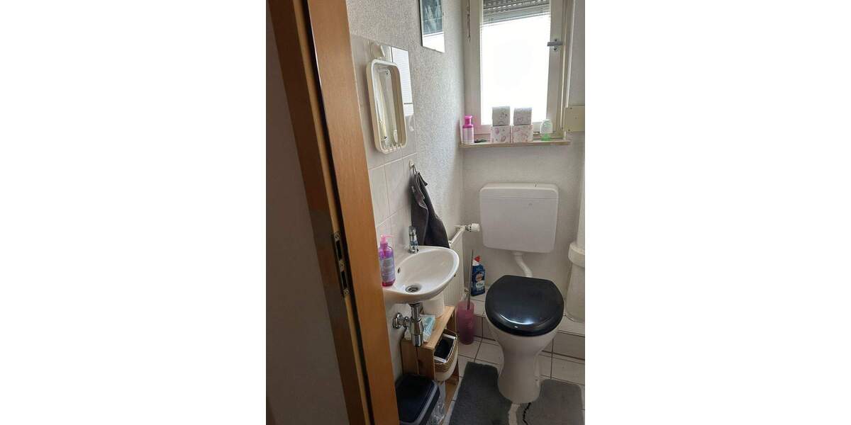 Doppelhaushälfte Neckarsulm - 8 Zimmer, 170 m&sup2;, 370.000&euro; | Angebot:25774647