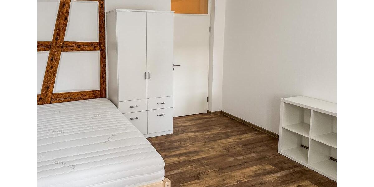 Etagenwohnung Mosbach - 1 Zimmer, 375 m&sup2;, 375&euro; | Angebot:25414404