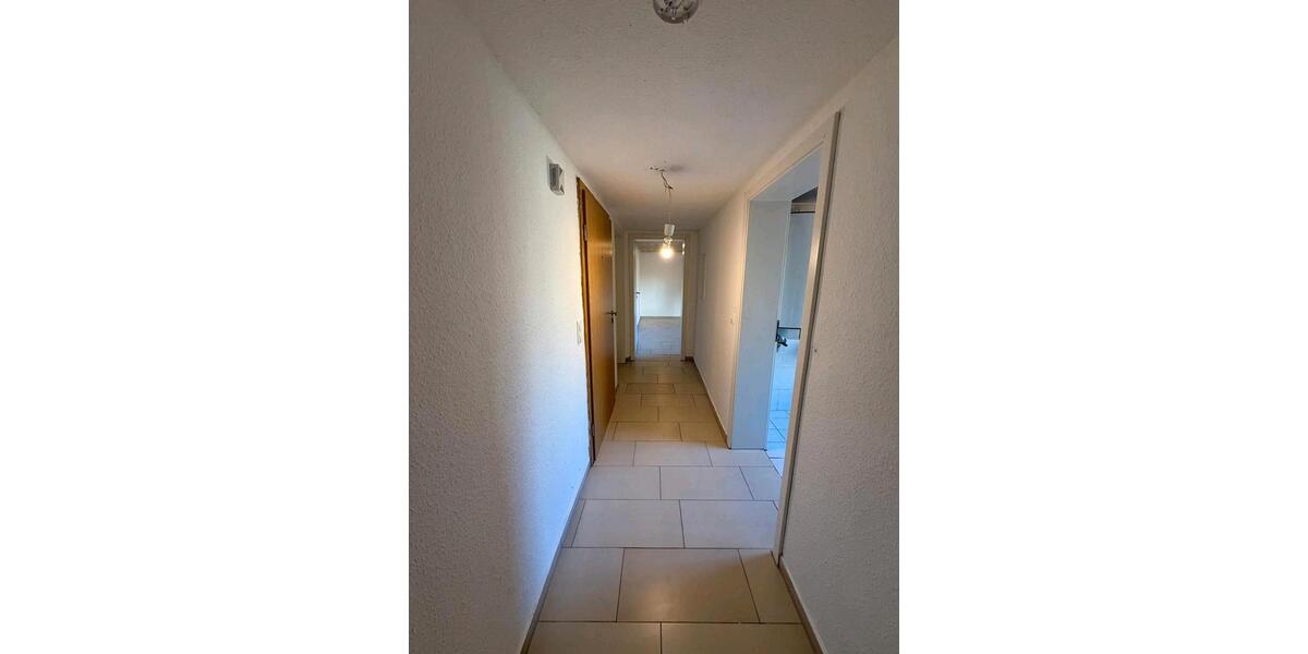 Etagenwohnung Sandhausen - 2 Zimmer, 49 m&sup2;, 700&euro; | Angebot:25964338