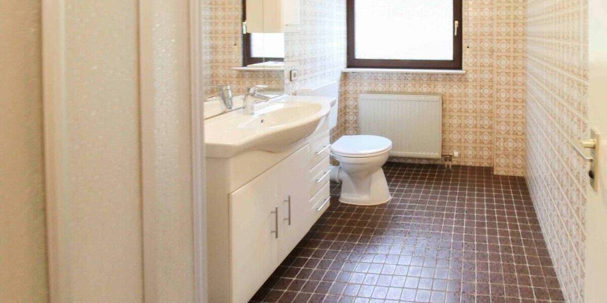 Bungalow Mühlacker Dürrmenz - 6 Zimmer, 162 m&sup2;, 549.000&euro; | Angebot:25970276