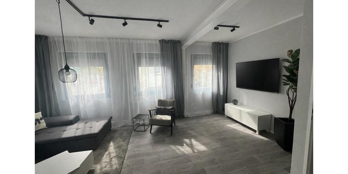 Etagenwohnung Neckarsulm - 1.5 Zimmer, 83 m&sup2;, 1.450&euro; | Angebot:26037610