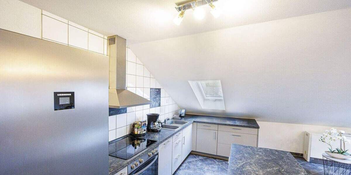 Mehrfamilienhaus, Wohnhaus Sachsenheim Ochsenbach - 8 Zimmer, 225 m&sup2;, 638.000&euro; | Angebot:25742430