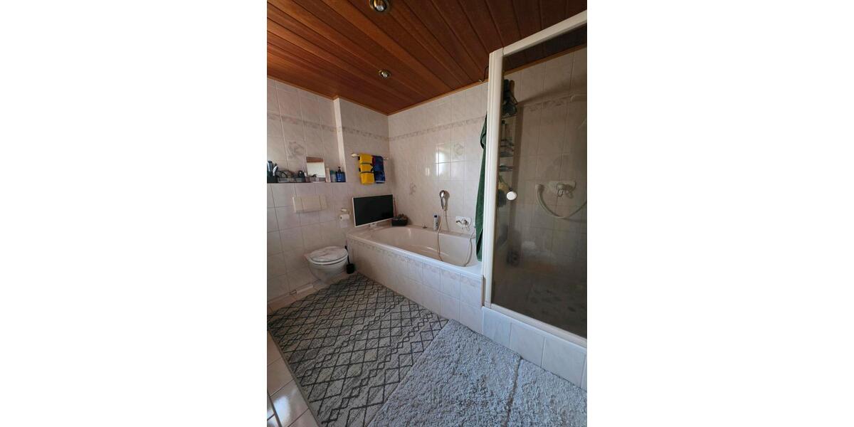 Etagenwohnung Angelbachtal - 3.5 Zimmer, 90 m&sup2;, 1.300&euro; | Angebot:25957102