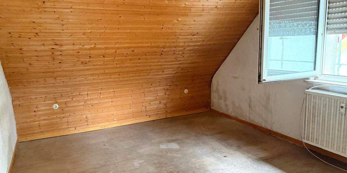 Doppelhaushälfte Bretten - 6 Zimmer, 122 m&sup2;, 450.000&euro; | Angebot:25706286