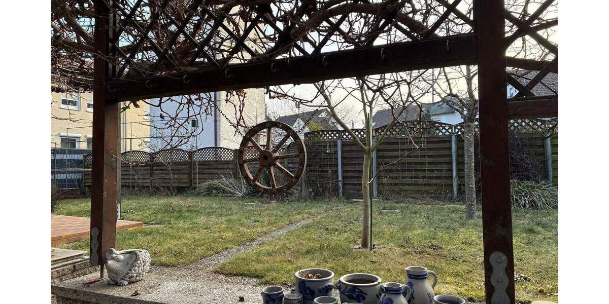 Einfamilienhaus Sinsheim-Eschelbach Eschelbach - 8 Zimmer, 165 m&sup2;, 440.000&euro; | Angebot:25654244