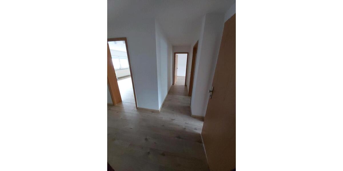 Etagenwohnung Nordheim - 3 Zimmer, 85 m&sup2;, 1.020&euro; | Angebot:25940719