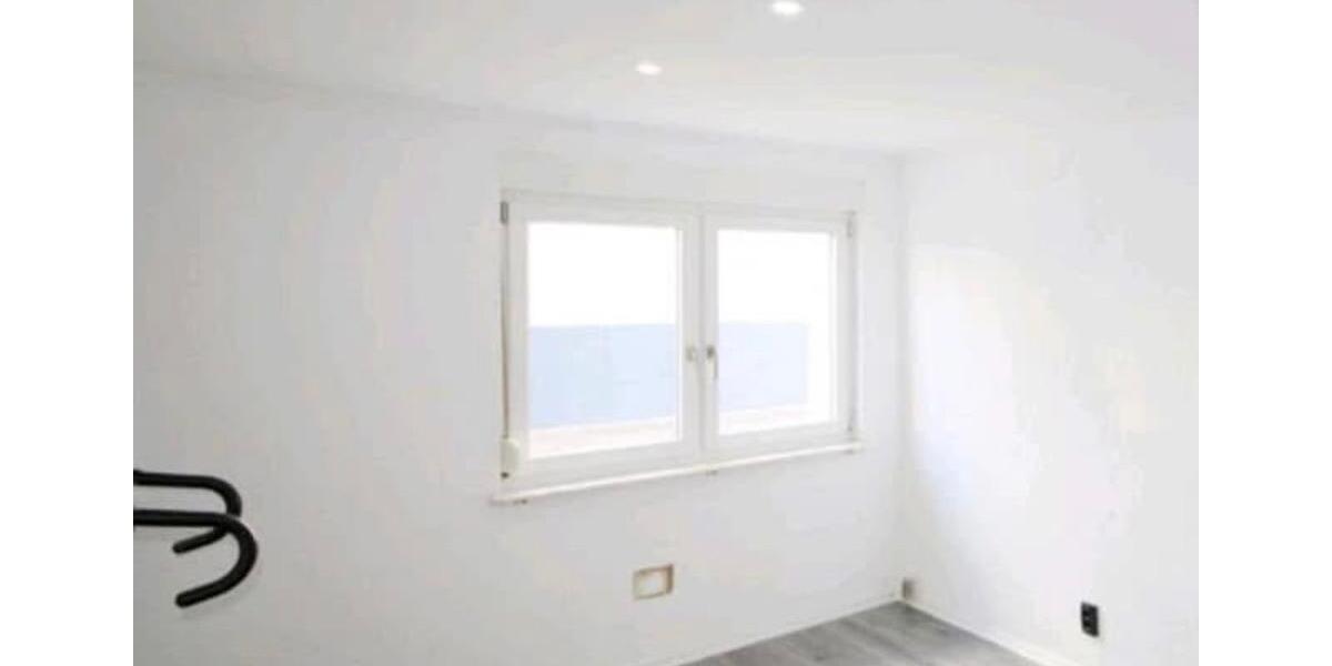 Erdgeschoßwohnung Schwaigern - 4 Zimmer, 64 m&sup2;, 900&euro; | Angebot:25943002