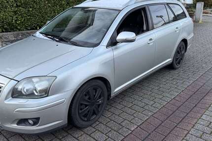 Toyota Avensis 217.500 km 2.450 &euro; Sulzfeld 75056