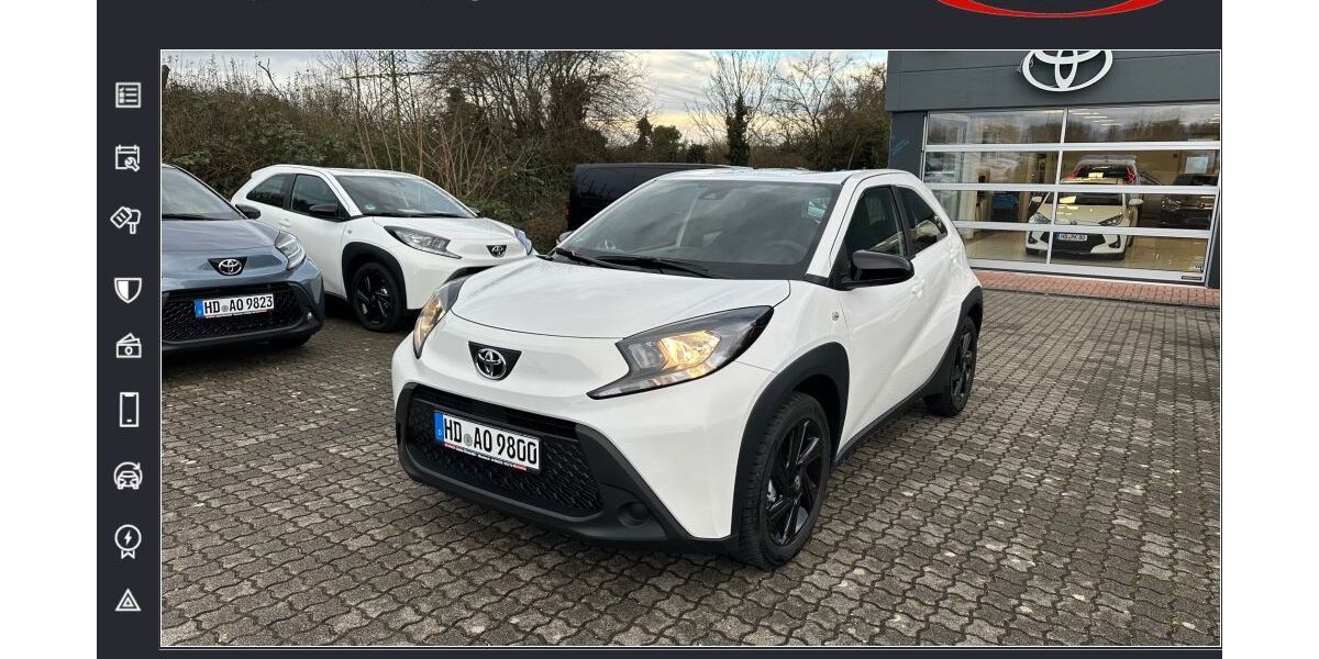 Toyota Aygo (X) 2.555 km 16.490 &euro; Wiesloch 69168