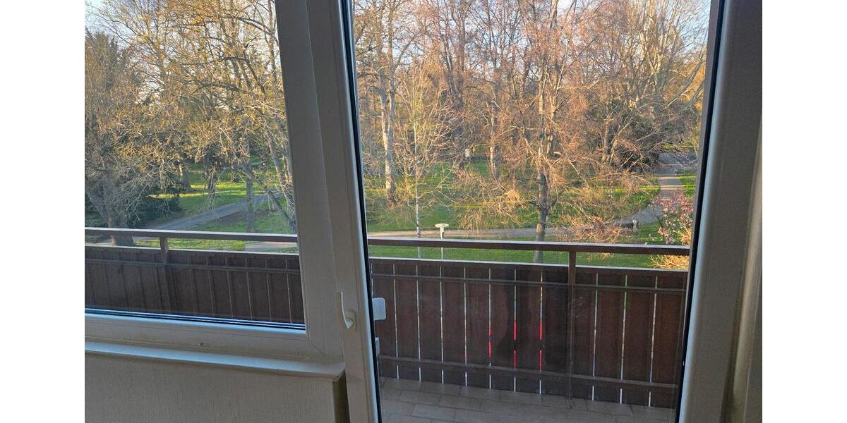 Etagenwohnung Heilbronn Kernstadt - 3 Zimmer, 100 m&sup2;, 1.150&euro; | Angebot:25408338