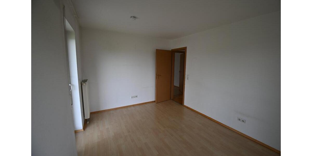 Etagenwohnung Walzbachtal - 3.5 Zimmer, 105 m&sup2;, 1.260&euro; | Angebot:26578985