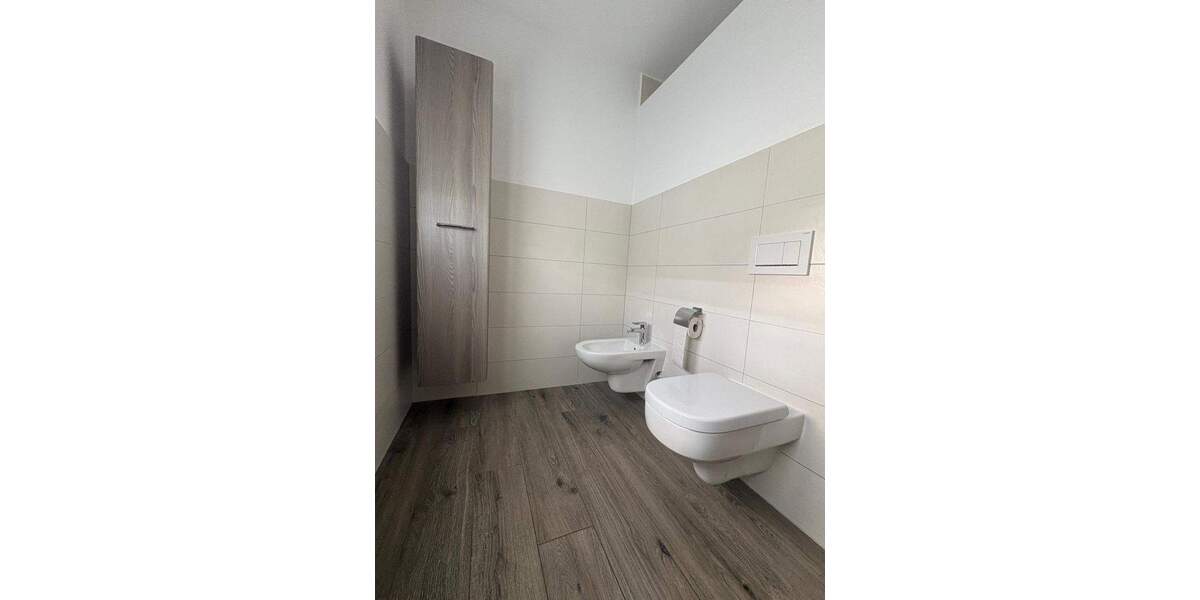 Etagenwohnung Sinsheim - 4 Zimmer, 120 m&sup2;, 1.250&euro; | Angebot:25778052