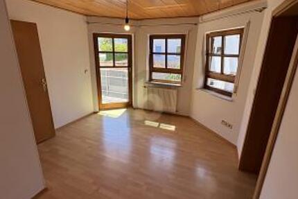 BEZUGSFREI IN RUHIGER LAGE MIT 2 BALKONEN - Wohnung Bad Friedrichshall | Angebot:27354819