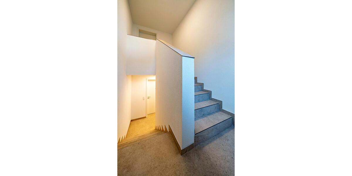 Dachgeschoßwohnung Mosbach - 2 Zimmer, 94 m&sup2;, 1.600&euro; | Angebot:26623096
