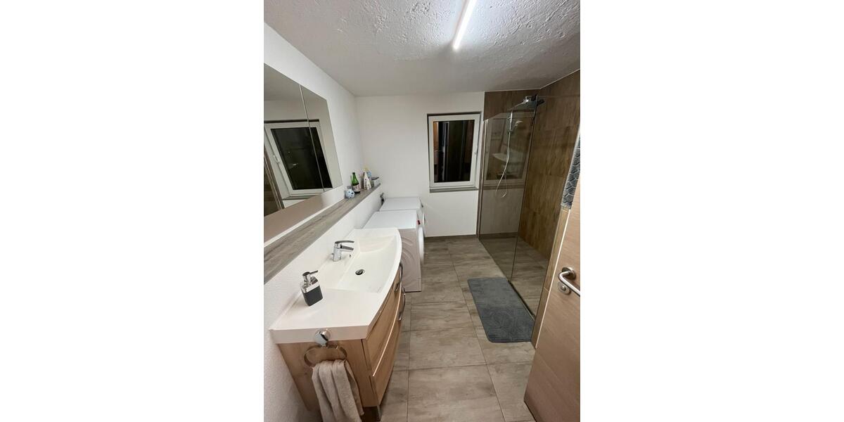 Etagenwohnung Heilbronn - 3 Zimmer, 8 m&sup2;, 500&euro; | Angebot:24891170