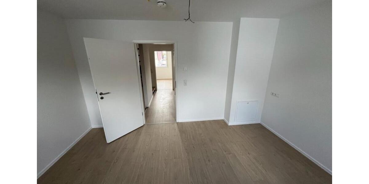 Reihenhaus Weingarten (Baden) - 5.5 Zimmer, 111 m&sup2;, 1.715&euro; | Angebot:24830170