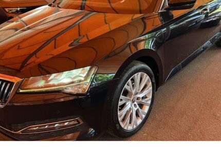 Skoda Superb 124.400 km 20.890 &euro; Sandhausen 69207