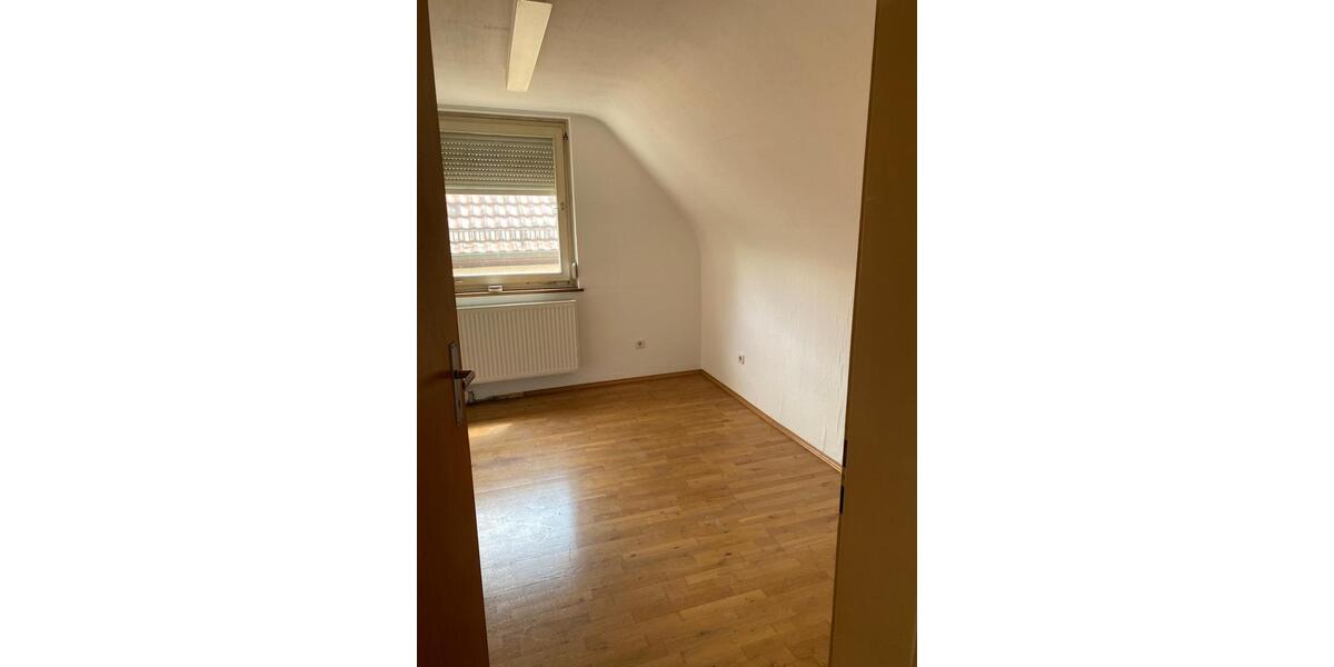 Etagenwohnung Heilbronn Böckingen - 1 Zimmer, 100 m&sup2;, 1.320&euro; | Angebot:24757313