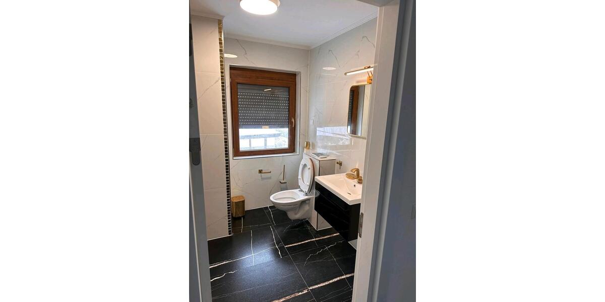 Doppelhaushälfte Östringen - 4 Zimmer, 140 m&sup2;, 1.450&euro; | Angebot:25652002