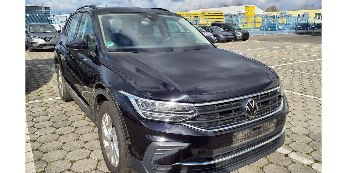 VW Tiguan 71.500 km 27.990 &euro; Bad Friedrichshall 74177