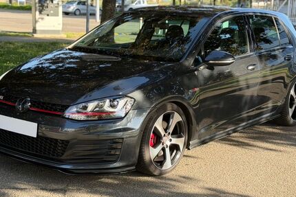 VW Golf 129.000 km 16.999 &euro; Bruchsal 76646