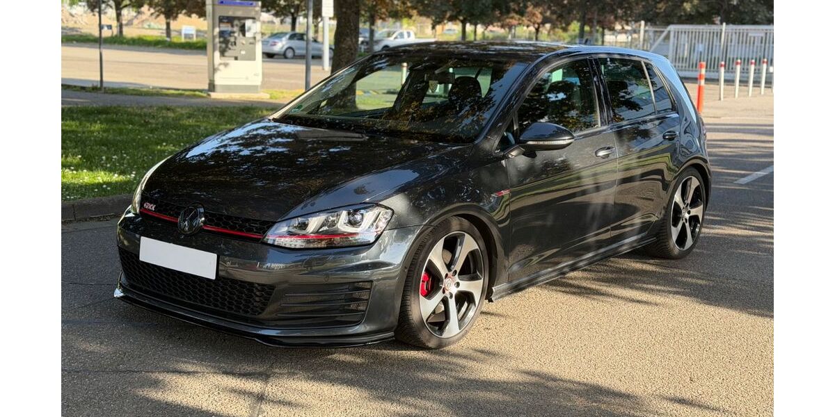 VW Golf 129.000 km 16.999 &euro; Bruchsal 76646