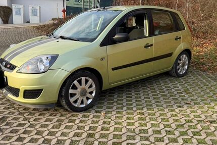 Ford Fiesta 151.000 km 3.150 &euro; Sinsheim 74889