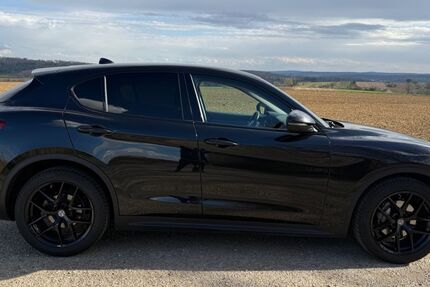 Alfa Romeo Stelvio 155.000 km 16.500 &euro; Sinsheim 74889