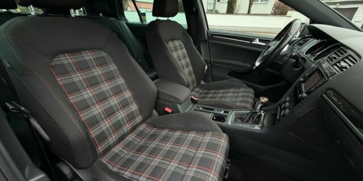 VW Golf VII Lim. GTI BMT Kamera ABT 300 PS 198.000 km 12.990 &euro; Neckarsulm 74172