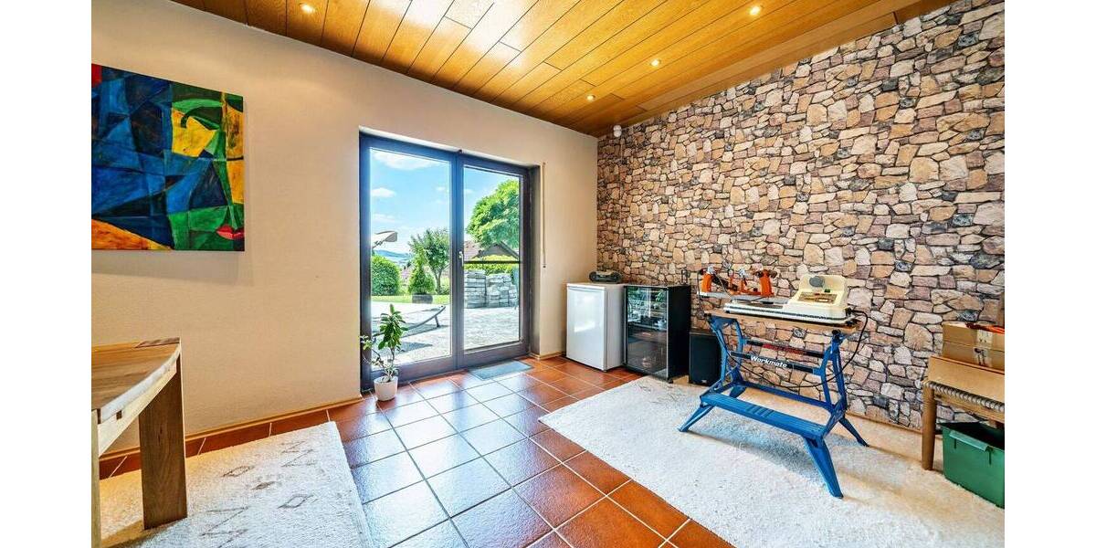 Einfamilienhaus Sinsheim Steinsfurt - 6 Zimmer, 241 m&sup2;, 639.000&euro; | Angebot:25997189