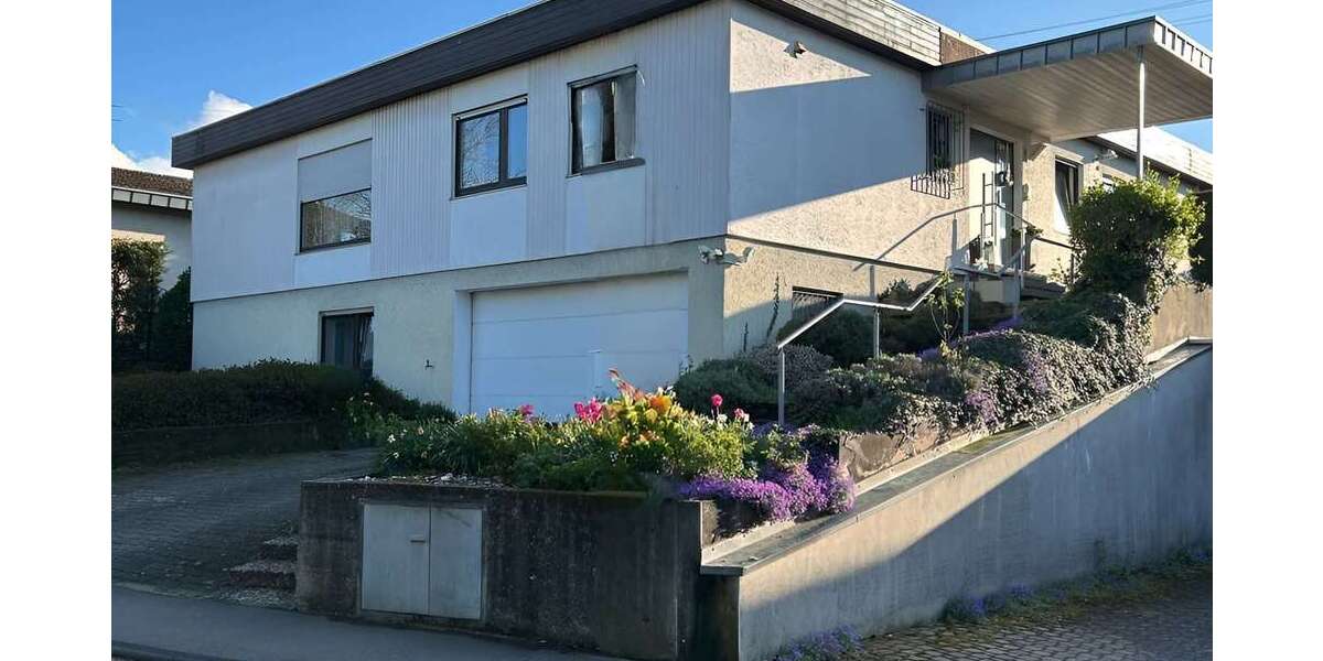Einfamilienhaus Bretten - 6 Zimmer, 169 m&sup2;, 495.000&euro; | Angebot:25590102
