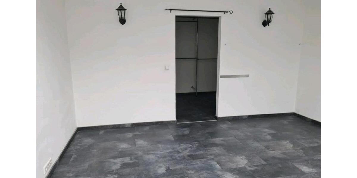 Erdgeschoßwohnung Eppingen - 3 Zimmer, 135 m&sup2;, 220.000&euro; | Angebot:25446661