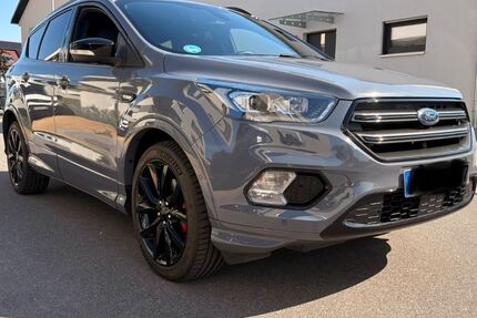 Ford Kuga 84.900 km 18.900 &euro; Freudental 74392