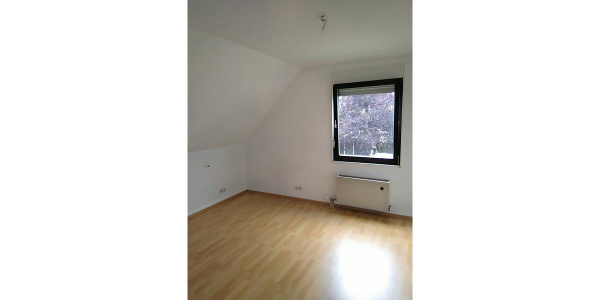 Dachgeschoßwohnung Angelbachtal - 900&euro; | Angebot:25746075