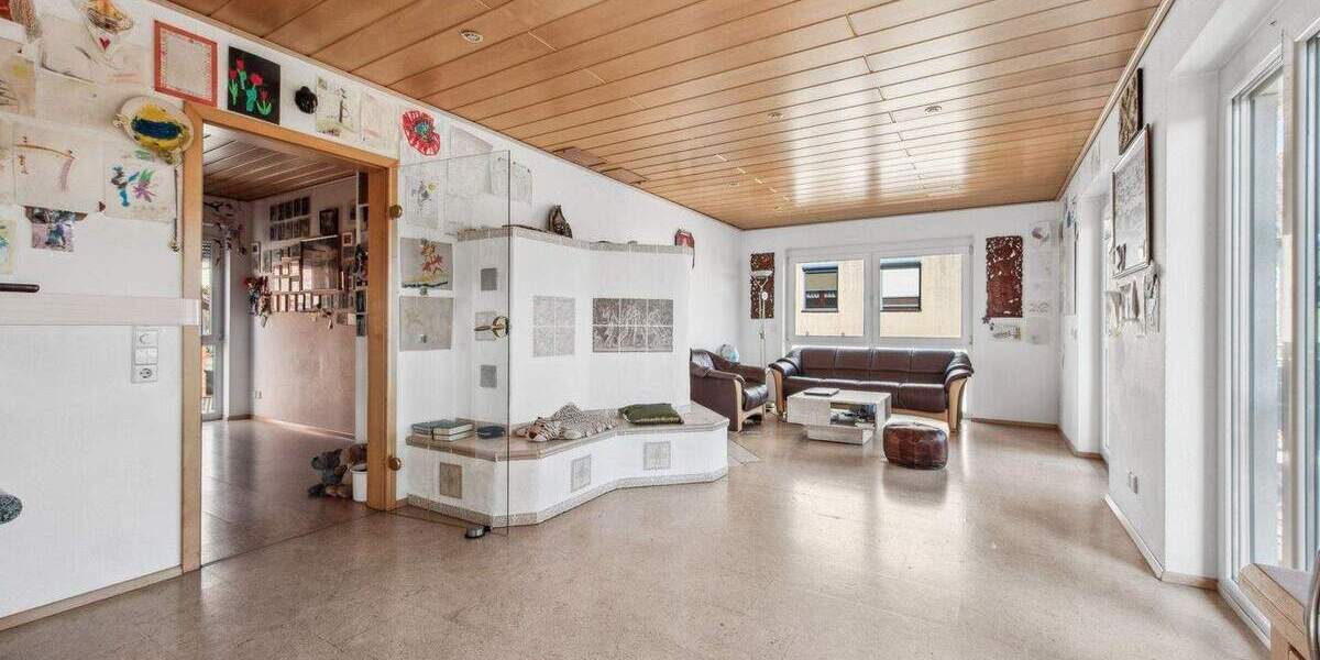 Mehrfamilienhaus, Wohnhaus Sachsenheim / Kleinsachsenheim Kleinsachsenheim - 8 Zimmer, 244 m&sup2;, 668.000&euro; | Angebot:25746121